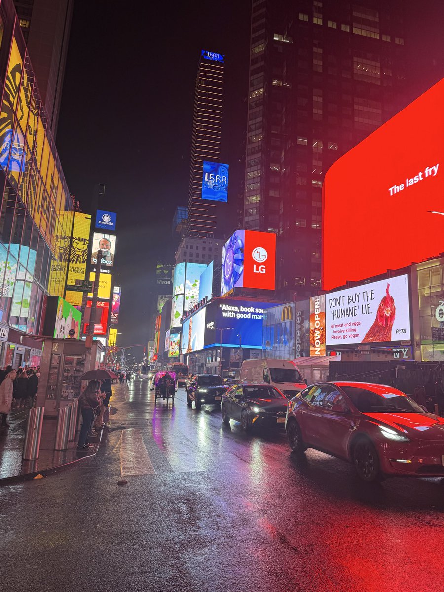 Spend 💳 tweet media