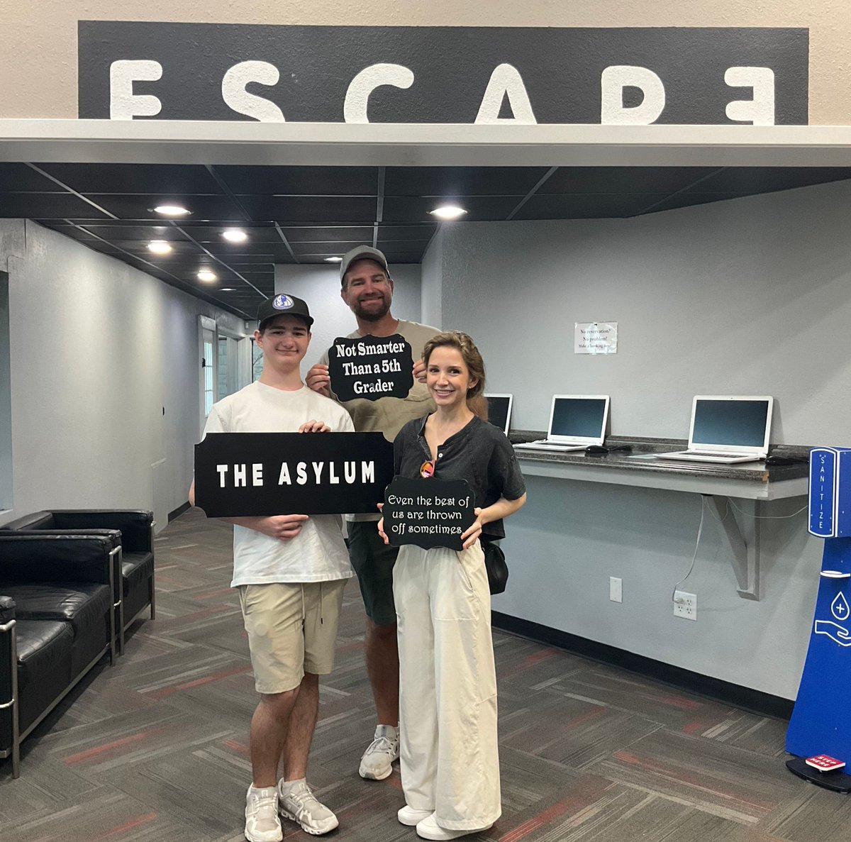 EscapeRoomBCS tweet media