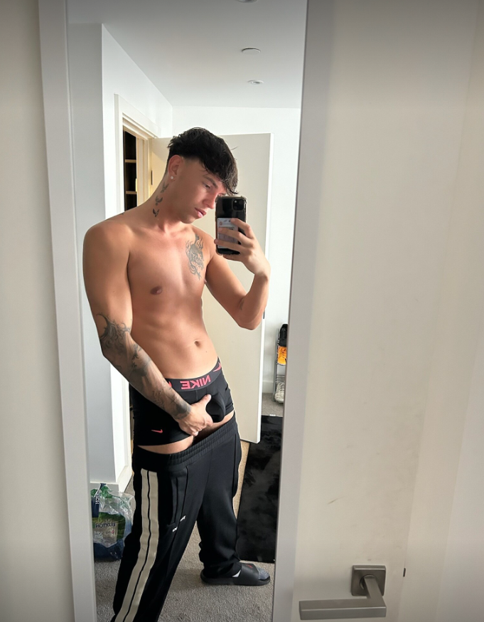 bigfhung tweet media