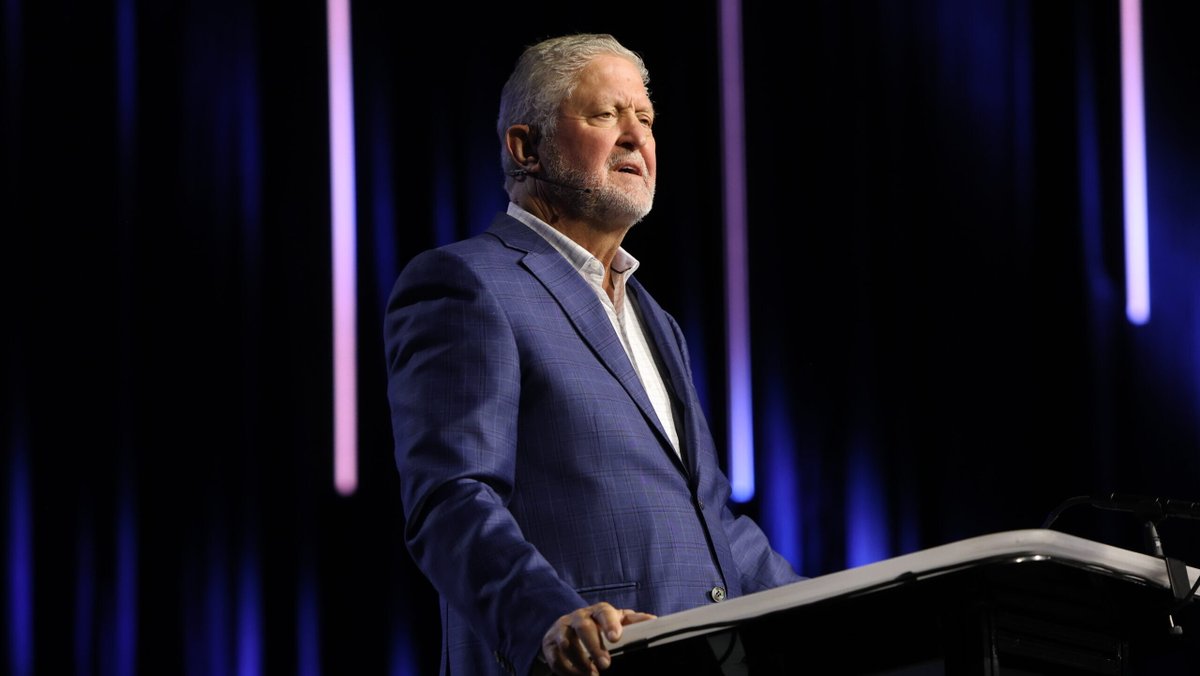 Wayne Bray tweet media