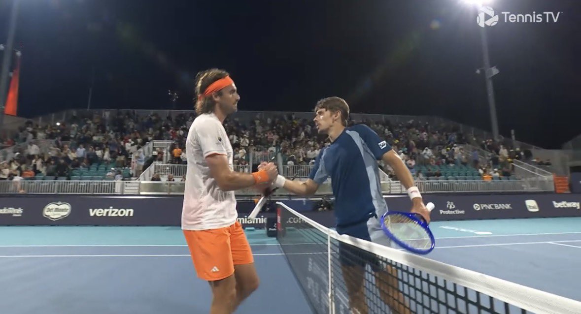 TSITSIPAS FAIT TOMBER DE MINAUR đš Désormais hors TOP 50, Stefanos Tsitsipas décroche sa première victoire face au TOP 10 en Masters 1000 depuis Monte-Carlo 2024 et rejoint Arthur Fils đ«đ· au