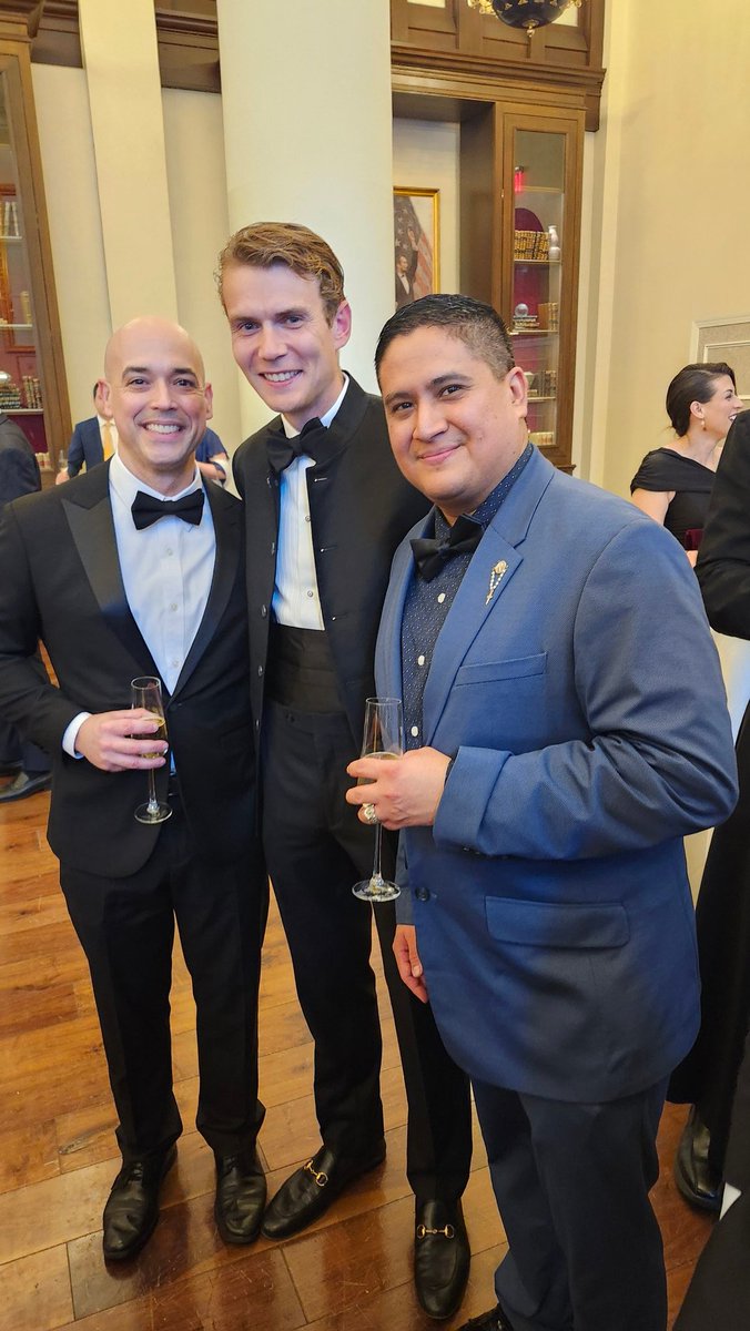 Conoce Ama Y Vive Tu Fe con Luis Roman tweet media