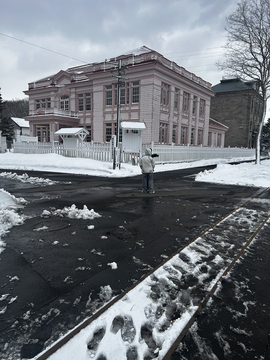 すもふり tweet media