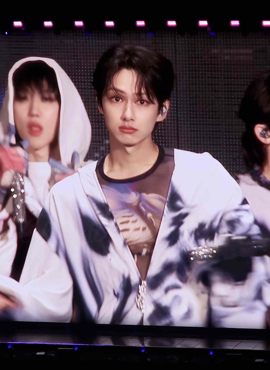 monster : 💥💥🧨🧨⛓️⛓️💢💢♨️♨️🩸🩸

monster jun : 🎀 🥺🥺🥺🥺🥺🥺🥺 ✨