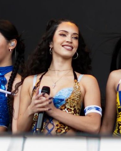 daniela loops tweet media