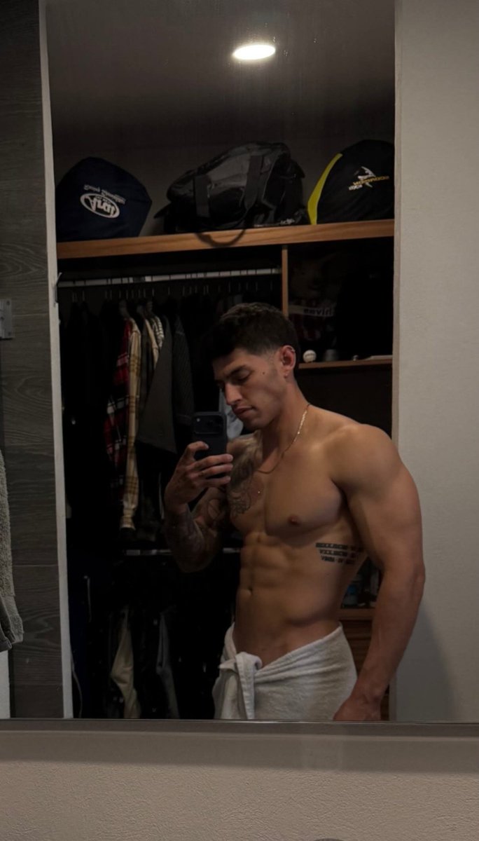 Robbie Mora tweet media