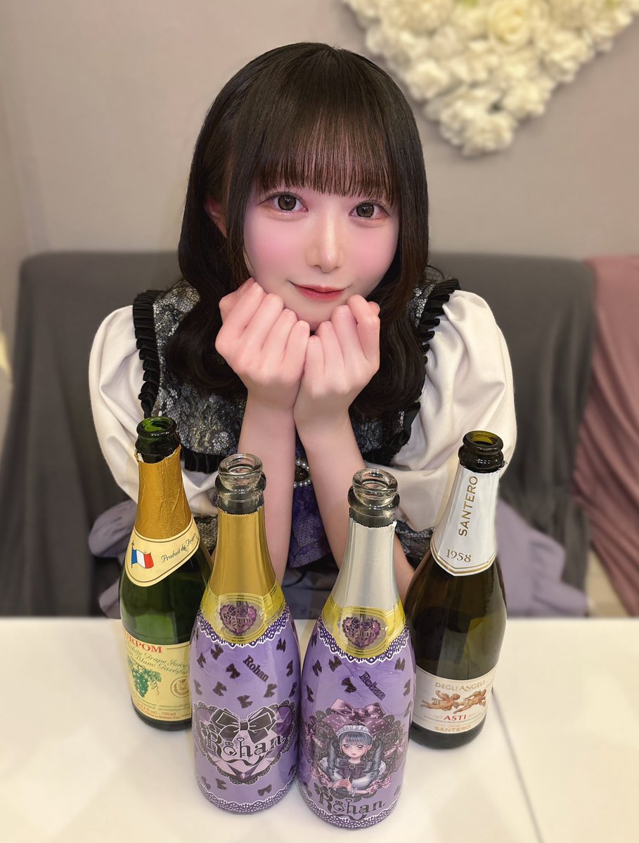 りこ tweet media
