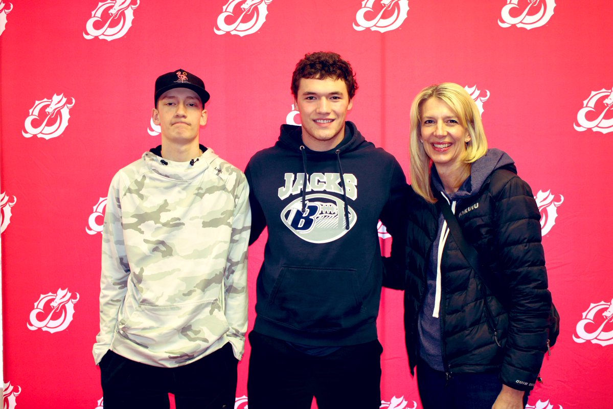 Logan Caron tweet media