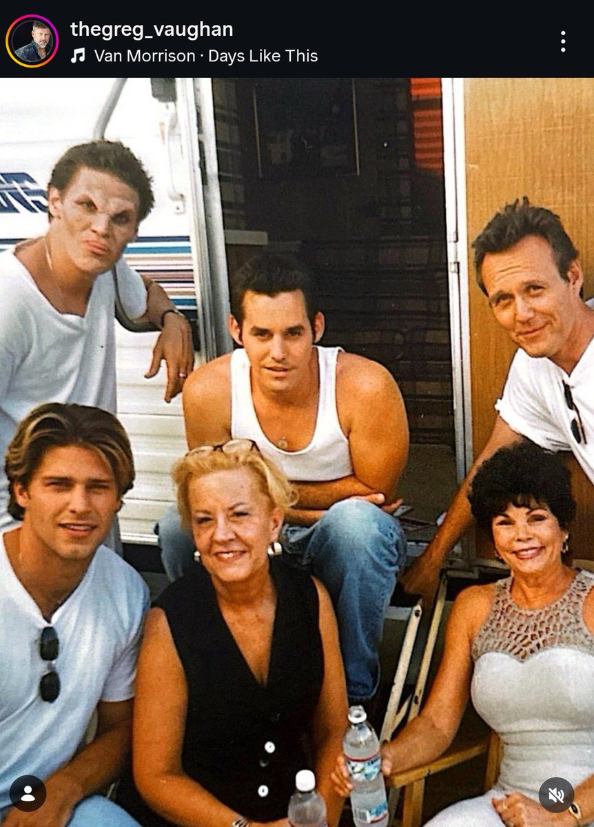 EMBRUJADO tweet media