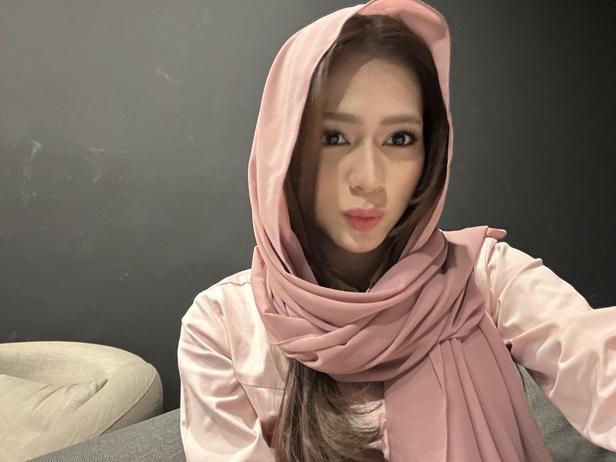 Kathrina Irene tweet media