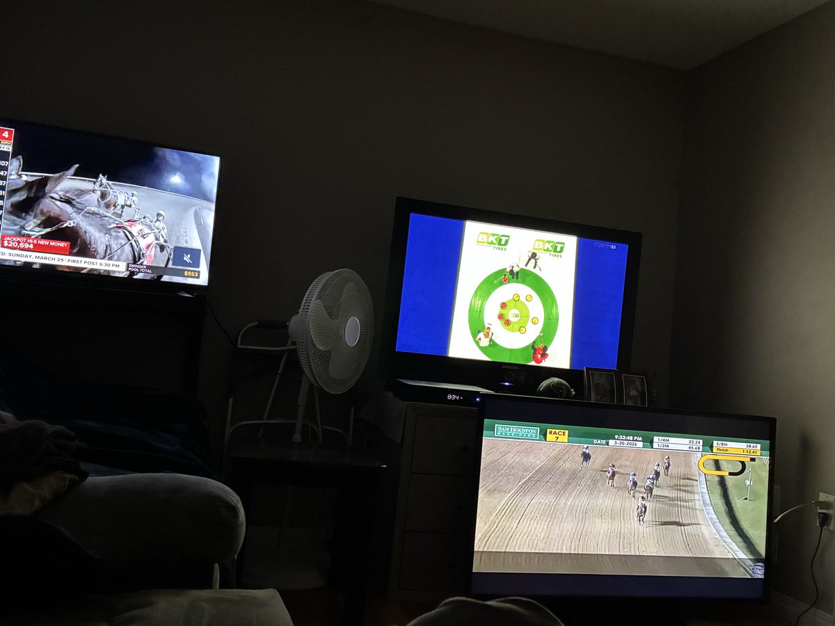 Jonathan W tweet media