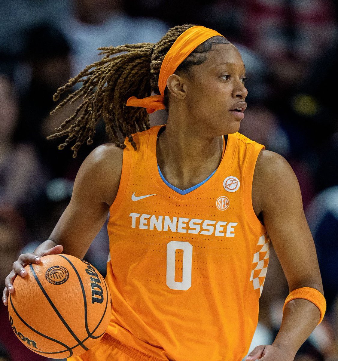 I talk hoops 🏀 tweet media