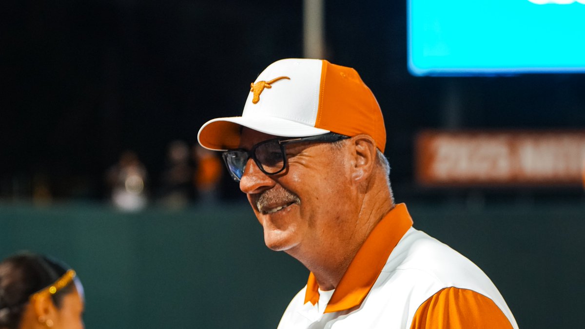 Texas Softball tweet media