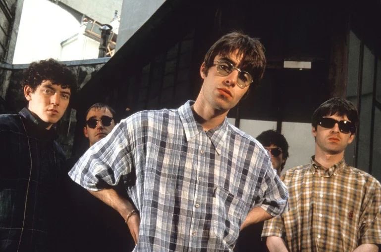 sofi ✮⋆˙ tweet media