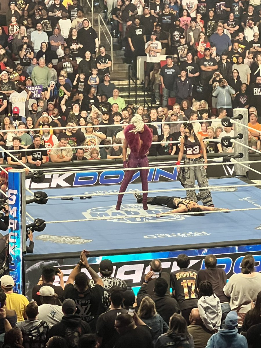 Chris Riddle tweet media