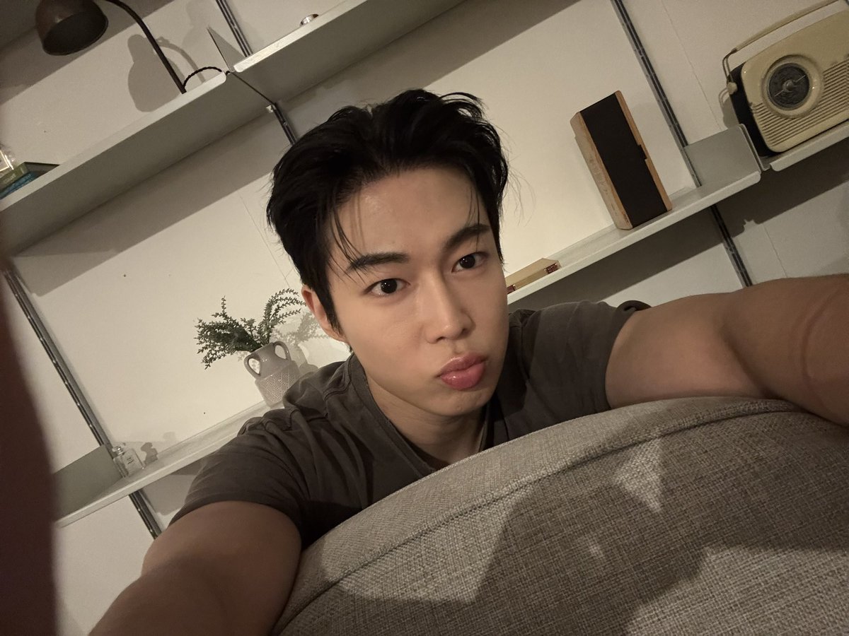 이귀귀 tweet media