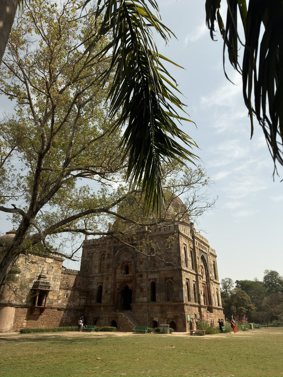 Bobby Roy tweet media