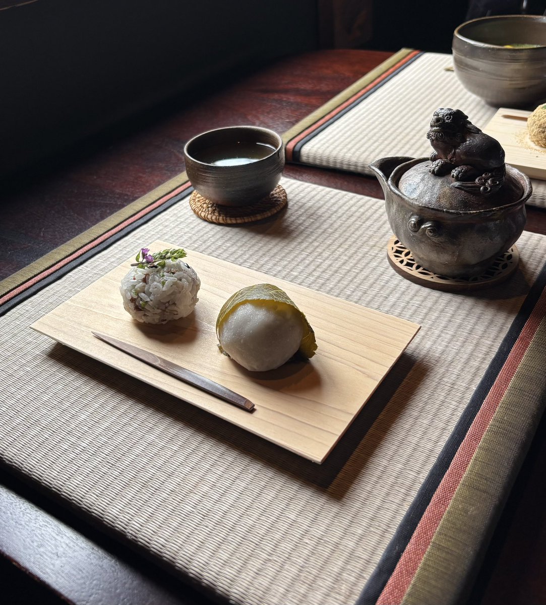 まかろん tweet media