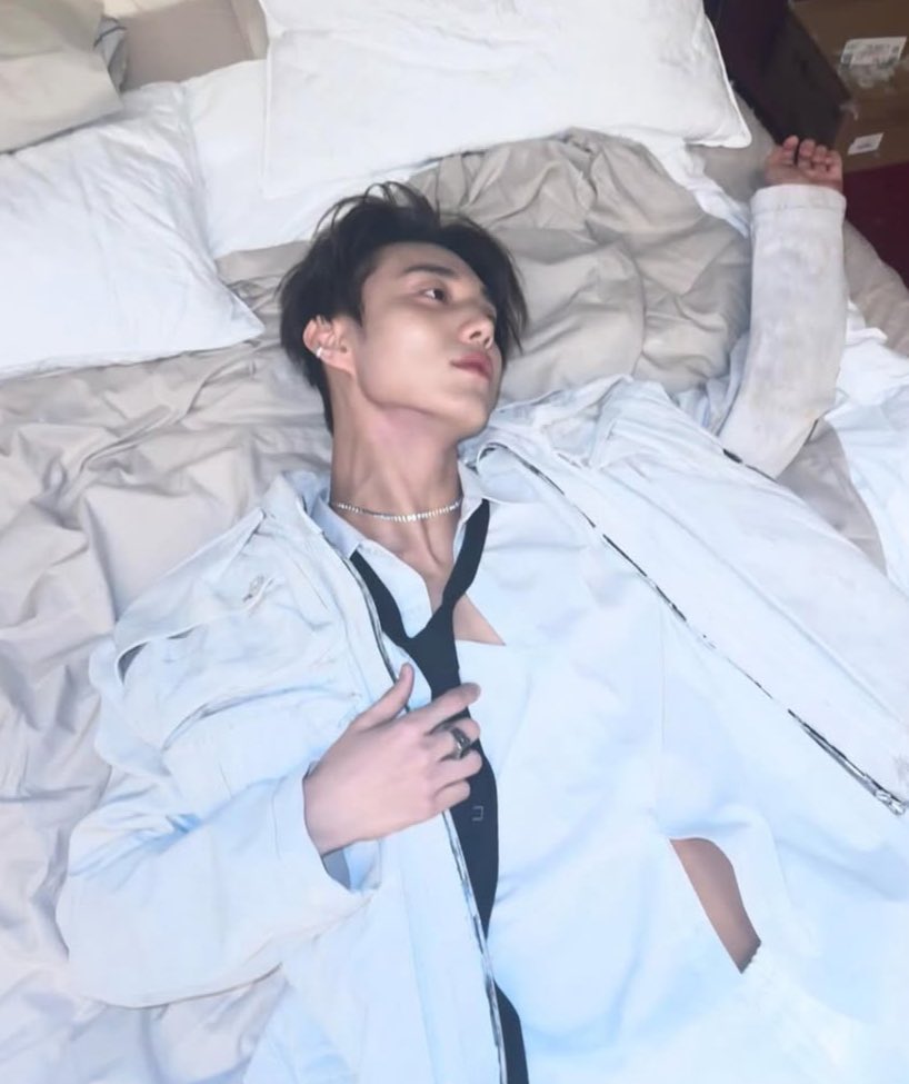 andy ◔.̮◔ *.゜ tweet media