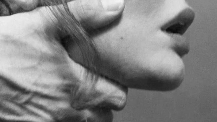 غَلَـس tweet media