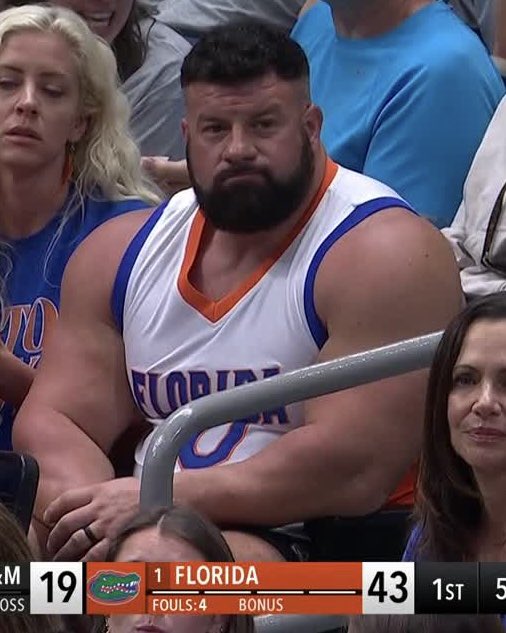 PrizePicks tweet media