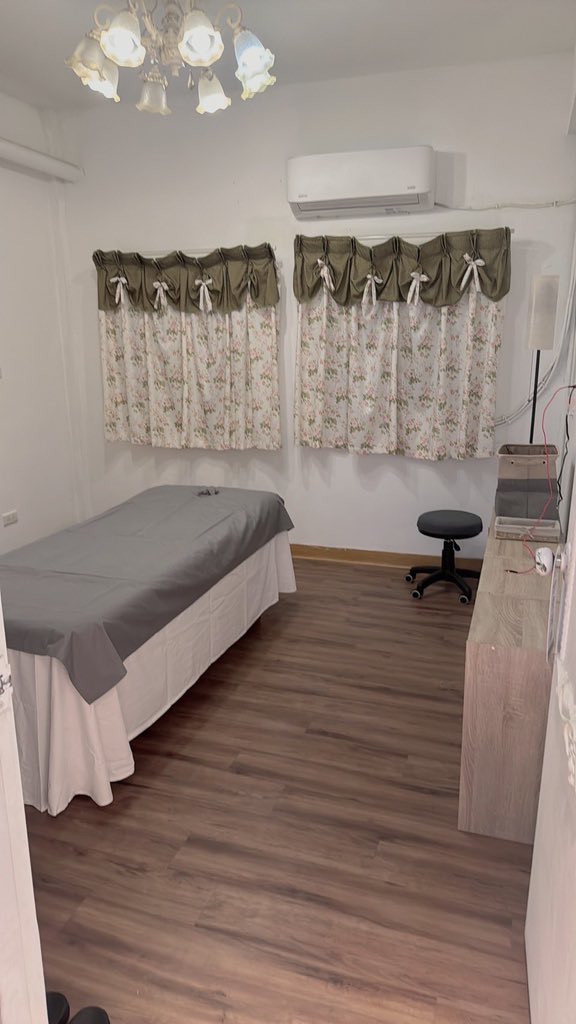 依依💋 tweet media