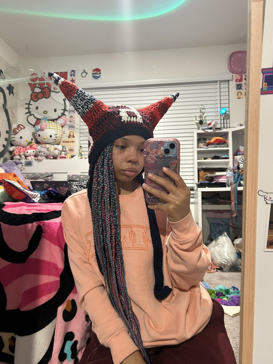 am666ri's tweet photo. do I just spam the nigga or what???
@trippieredd I have horns for you https://t.co/VS91fLeSXo
