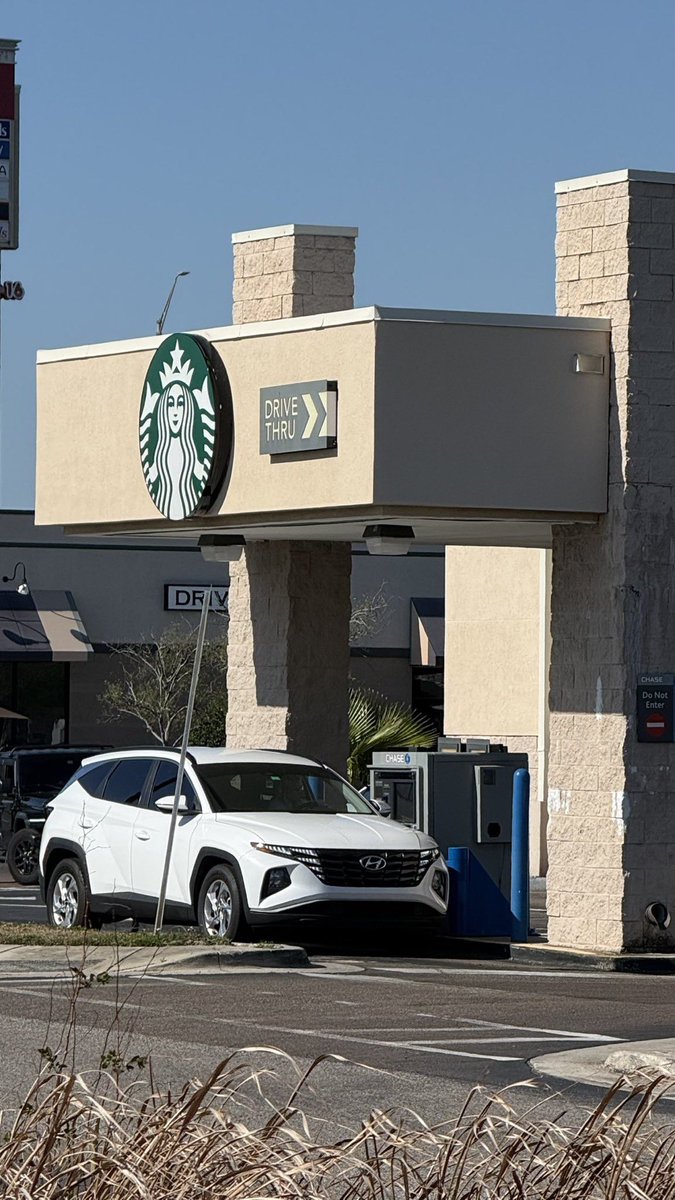 Julian Mille☈ tweet media