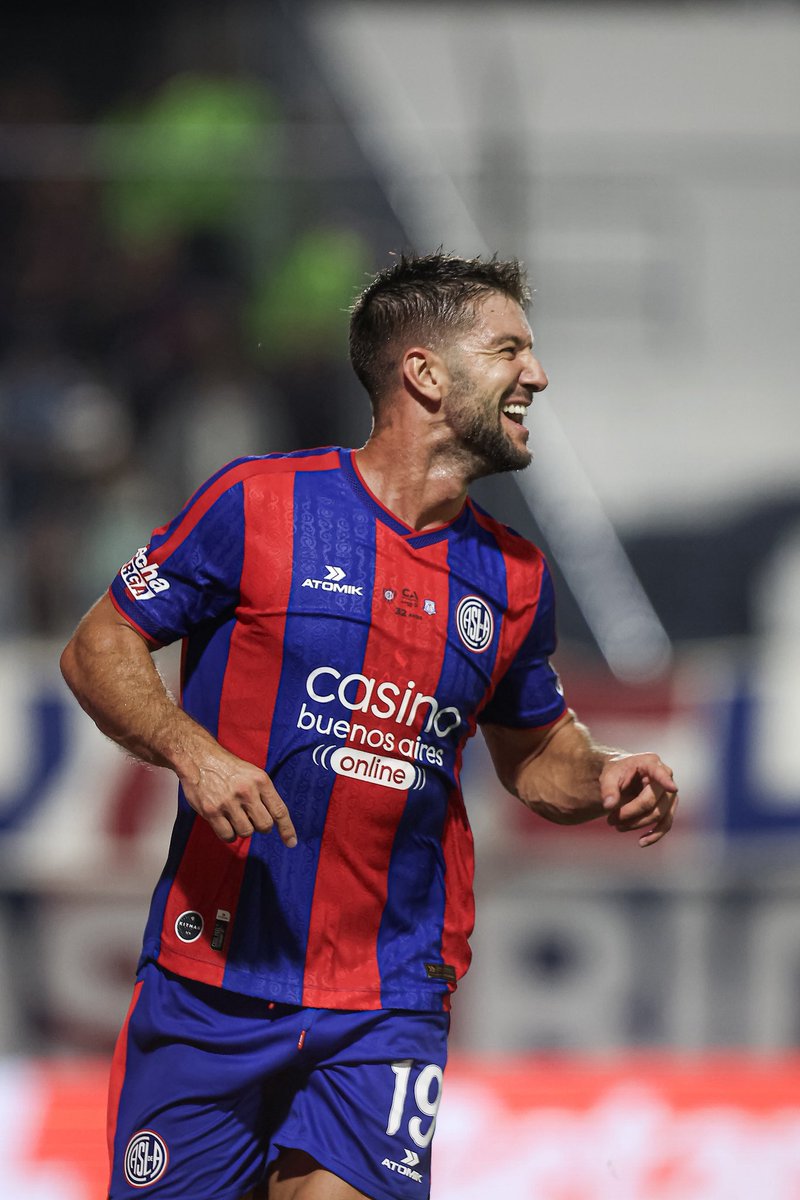 🔝🎩🗣 La figura analizó la clasificación y la semana de #SanLorenzo.

Luciano Vietto habló tras la goleada del Ciclón ante Deportivo Rincón y el pasaje a los 16avos de la Copa Argentina: "Tratamos de estar aislados y enfocarnos en el fútbol".

Lee acá 👇
sanlorenzodeamerica.com.ar/futbol/la-figu…