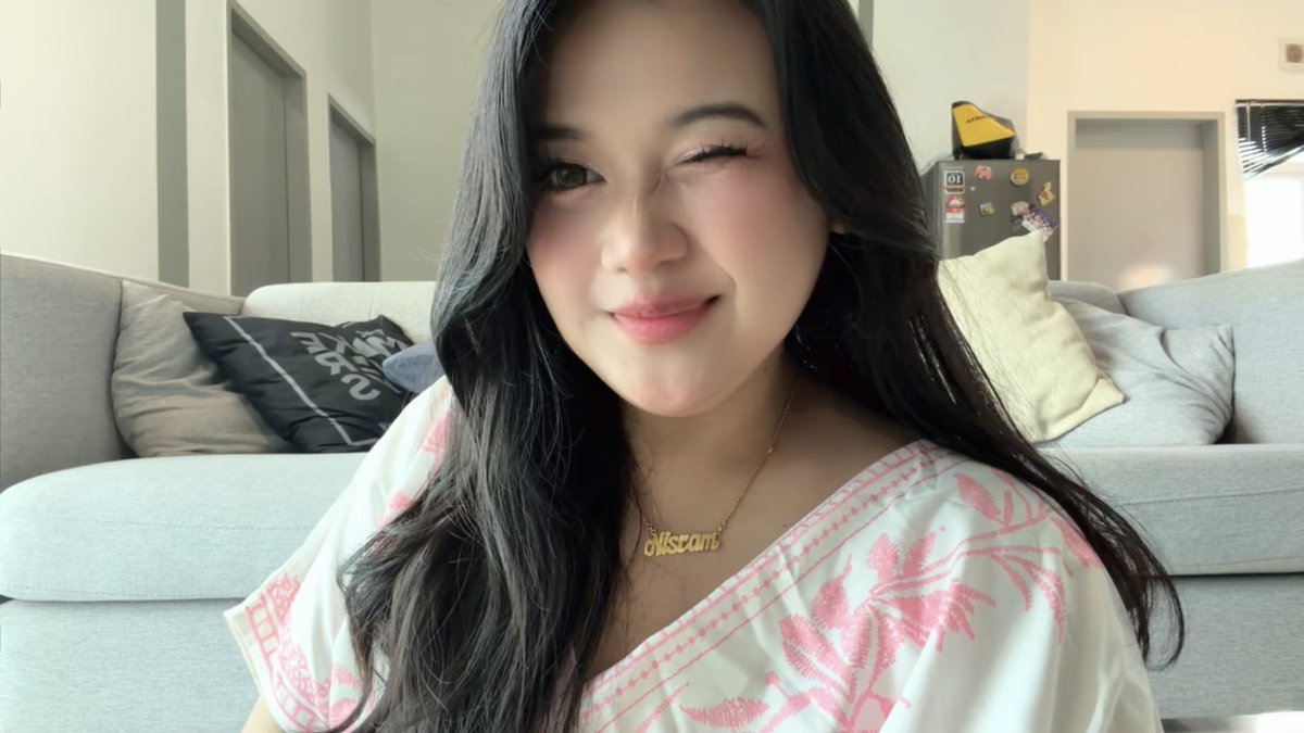 cokIaat's tweet photo. happy eid everyone🤍 https://t.co/xn08Mc9Rd1