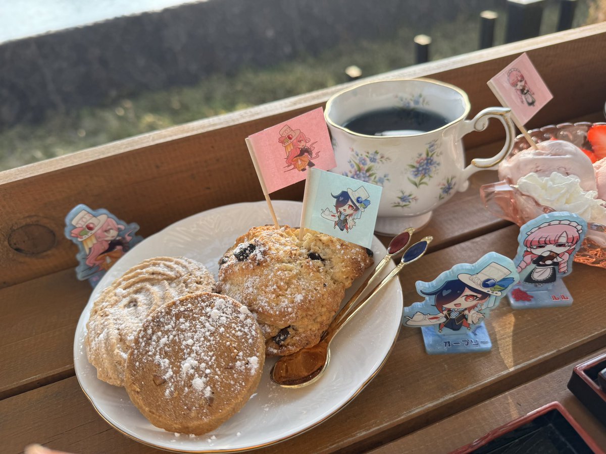 lanoji's tweet photo. ごだるかふぇっ！
三班ごちゃまぜコラボカフェしたよー！

うちから出したのは魔術師のマジックティーでした🫖🪄
なぜかもぎたてレモンを貰えたため　めちゃウマで飲めた奇跡が起きたのおもろかったな

まーーーじで一日中最高しかなかった！
ありがとうございましたー！！またやりたい！ https://t.co/GOpVjubwjD