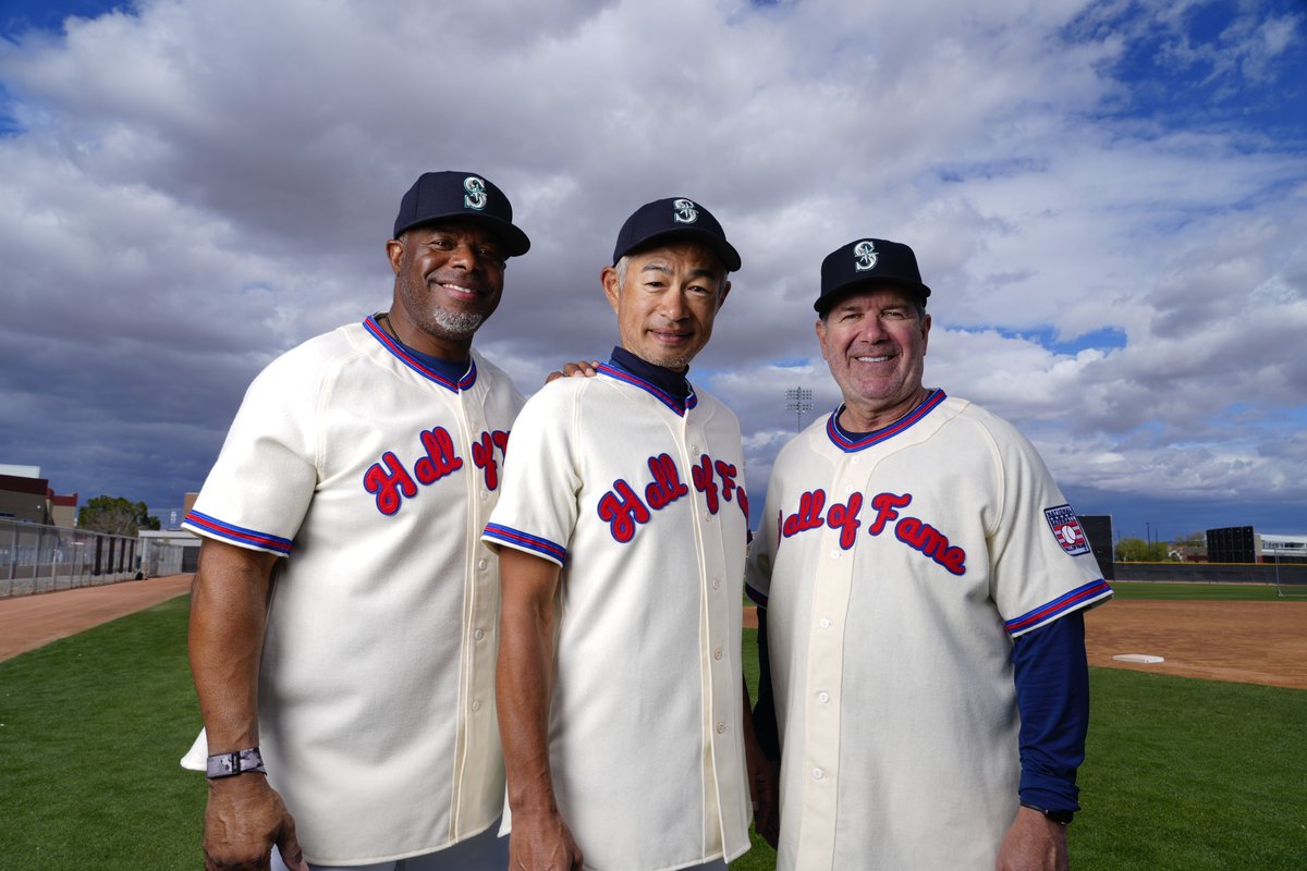 Mariners PR tweet media