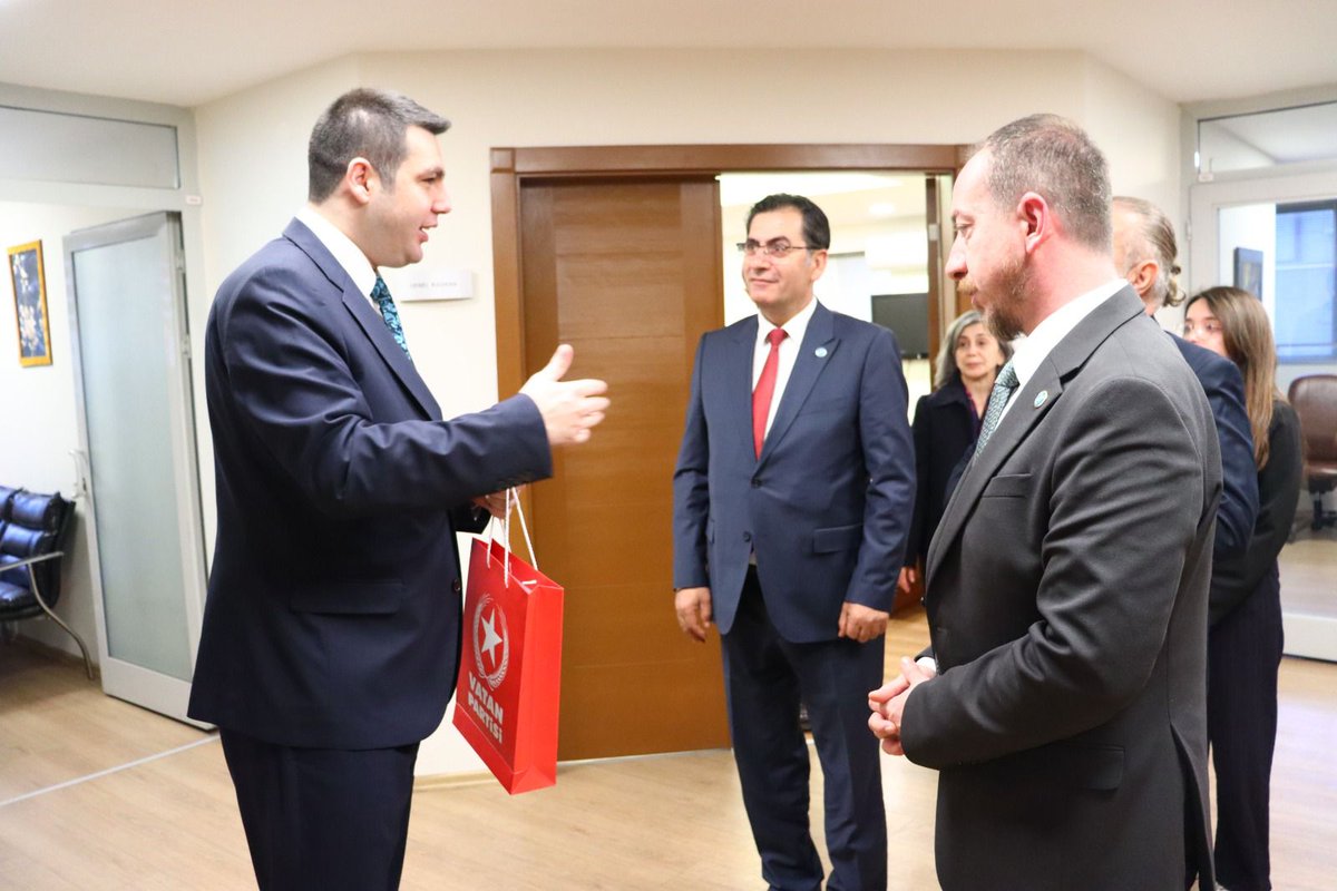 Vatan Partisi tweet media