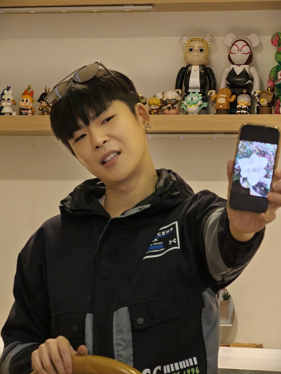 Gameplay and his magnolia

#GameplayLevelUpParty

#gameplayrb