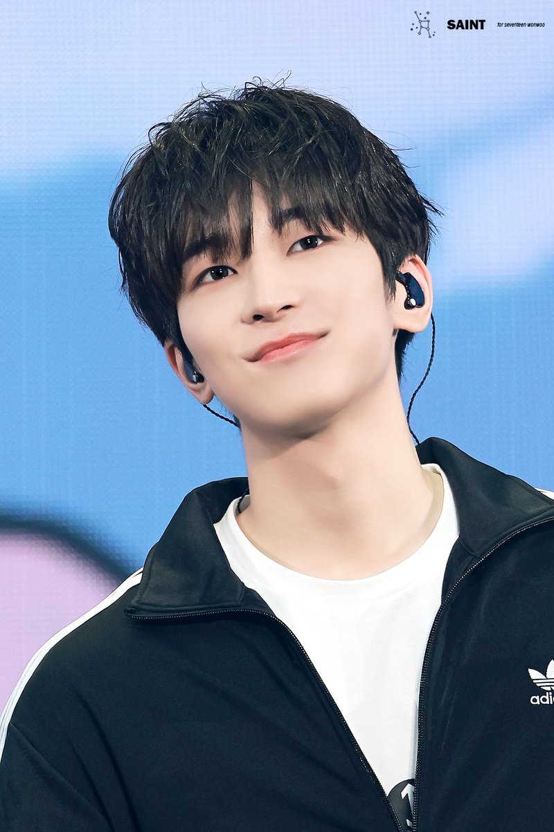 230310 캐럿랜드 day1  
#세븐틴 #SEVENTEEN #원우 #WONWOO #냥 #세븐틴에서_제일가는_멋쟁이
<a href="/pledis_17/">세븐틴(SEVENTEEN)</a> 
어쩜 이리 이뻐ㅠㅠ