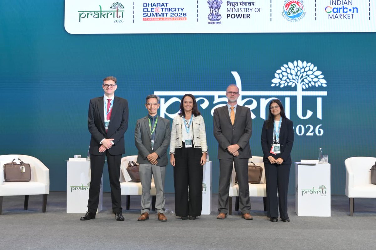 Prakriti_2026's tweet photo. Turning Policy into Practice!

The second plenary session focused on Building Effective Compliance Frameworks: Evidence from Country Implementation. 

From regulatory design to institutional capacity, discussion unpacked what truly makes carbon market systems effective &amp; scalable https://t.co/sY76a89KhI