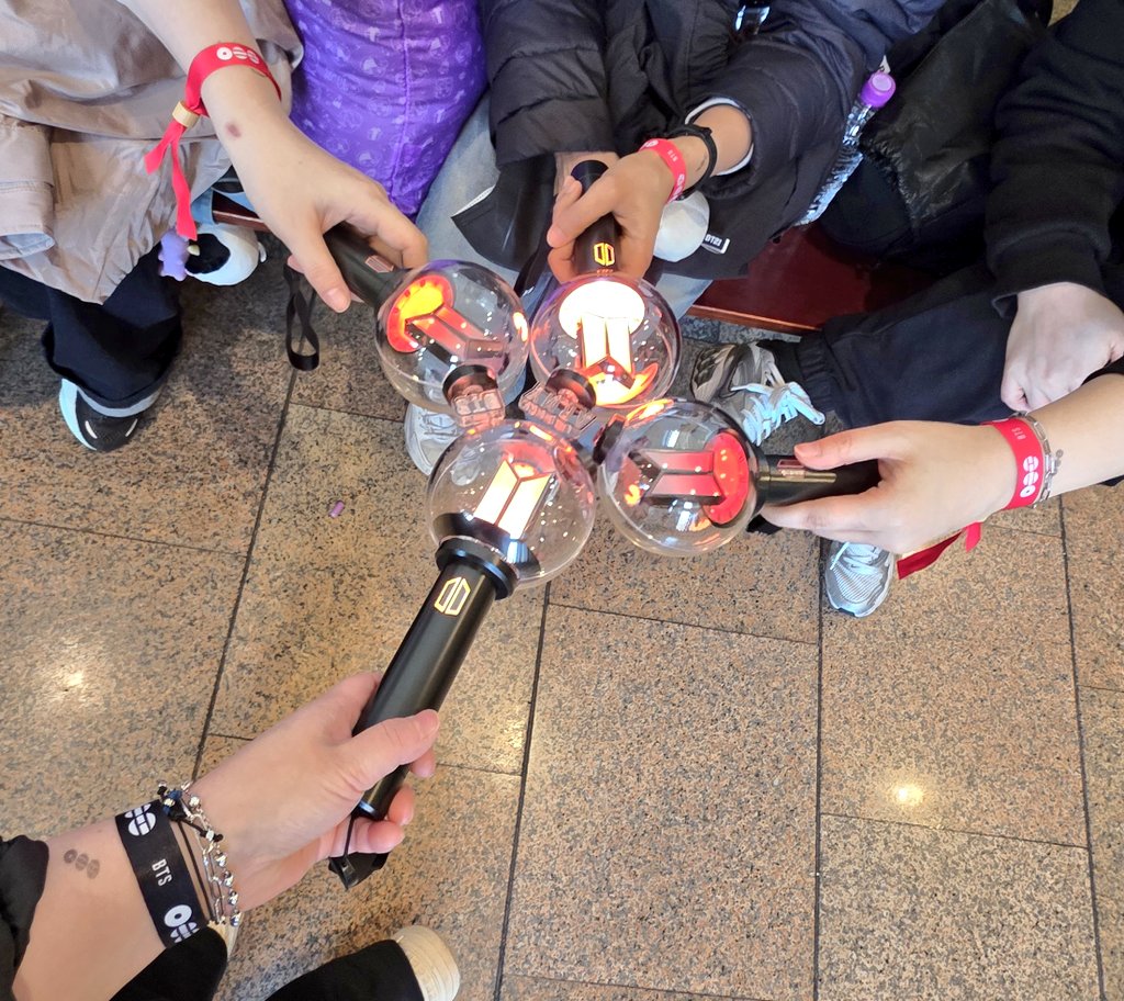 🎼앨리슈 ◐𝑨𝑹𝑰𝑹𝑨𝑵𝑮◑ tweet media