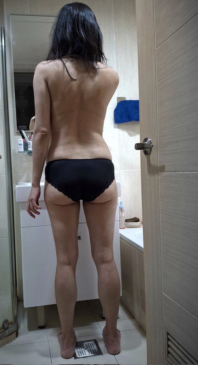 EZgoingTWcouple tweet media