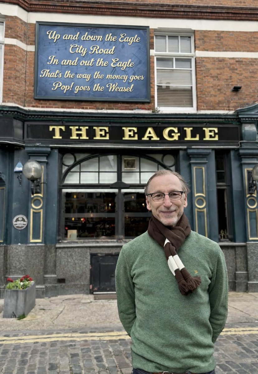 Gary Crowley tweet media