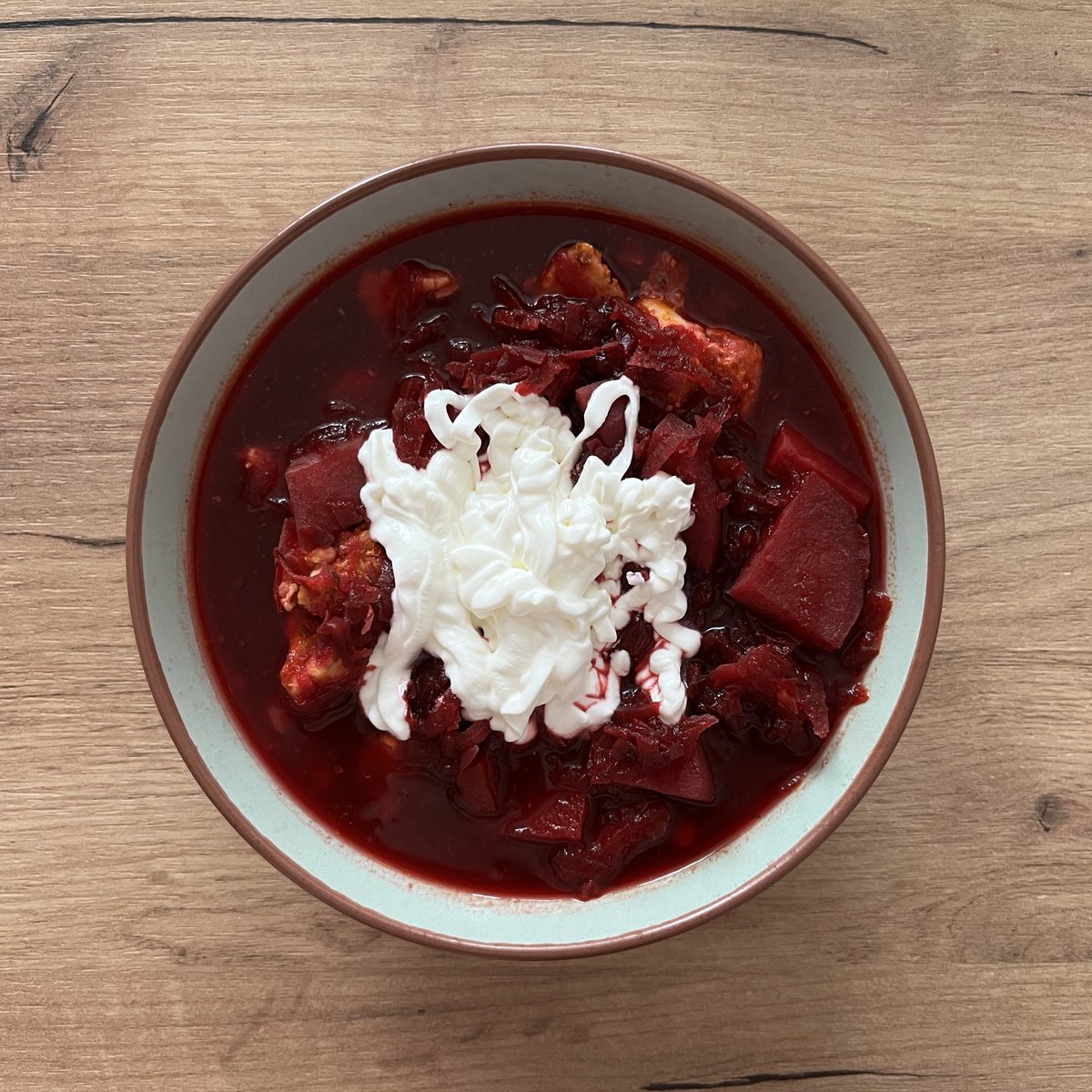 влітку народжений tweet media