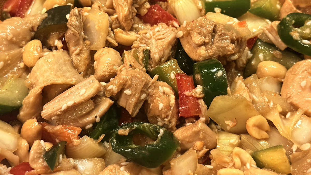 TenuousFlea tweet media