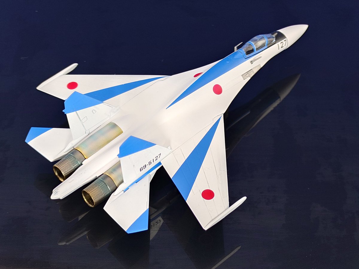 からあげ重工㌠ tweet media