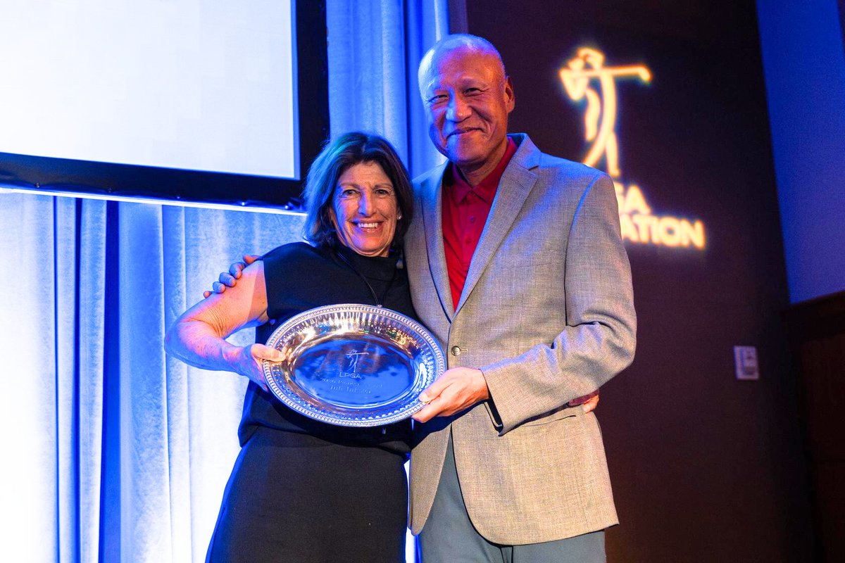 Fortinet's tweet image. We're proud to be part of the @LPGA Pioneer Dinner during Founders Cup week—an evening dedicated to honoring the trailblazers who have shaped women’s golf.

At #Fortinet, we believe in the power of leadership, resilience, and creating opportunities for future generations.

We’re