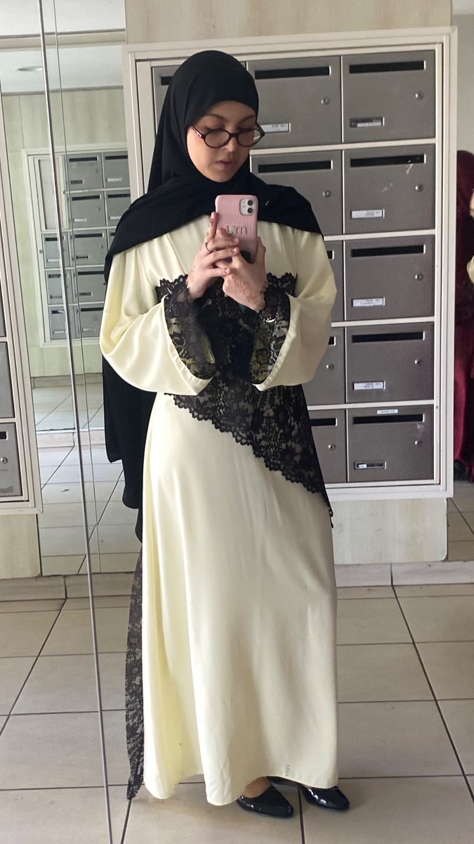 hellmalexe's tweet photo. Ma tenue de l’aïd aka l’un des 2 meilleurs jours de l’année https://t.co/xrT7dVb2yn