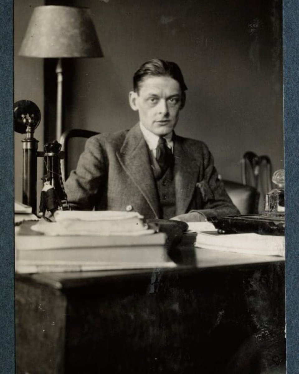 The London Library tweet media