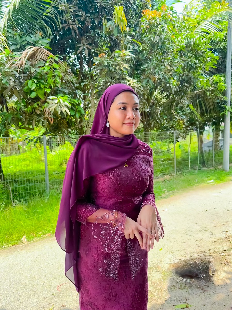 lunajems's tweet photo. Selamat Hari Lebaran ! https://t.co/E2fZ2h0Rmk