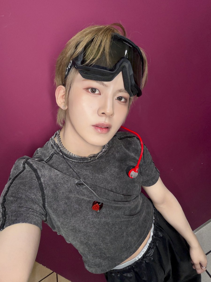 오늘 음중도 너무 행복했쇼쇼쇼~💖 
내일의 𝑩𝒓𝒐𝒌𝒆𝒏 𝑫𝒐𝒍𝒍 🧸 도 많이 기대해줘요~🎶

#InMinute #인어미닛
#WhoDoYouLove_INeedYo
#JUNTAE #준태 #JAEJUN #재준 #HYUNYEOP #현엽