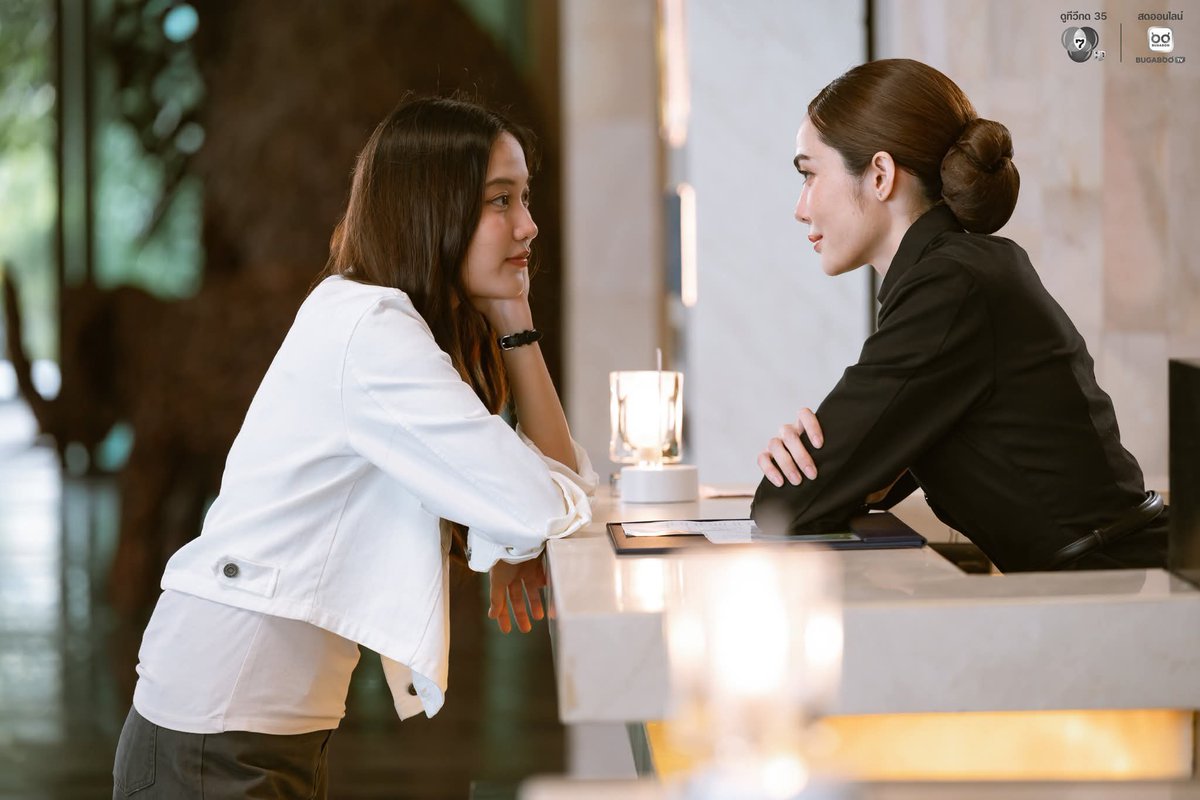 เรื่องตัวเองยังไม่ออน แต่มีคดีติดตัวไปแล้ว 3 คดี

1. จีบพี่สะใภ้คนโต
2.คุยกับสาวคนที่ n
3.จีบพี่สะใภ้คนรอง