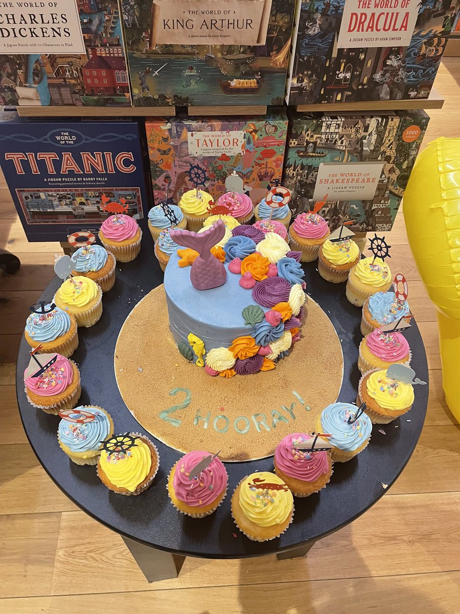 Jacqui Sydney 📕 tweet media