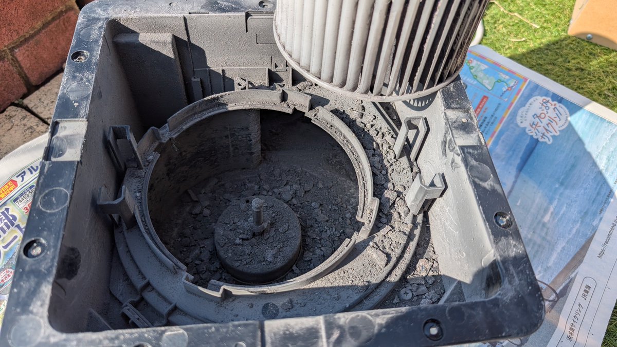 リュウナイト♘ tweet media